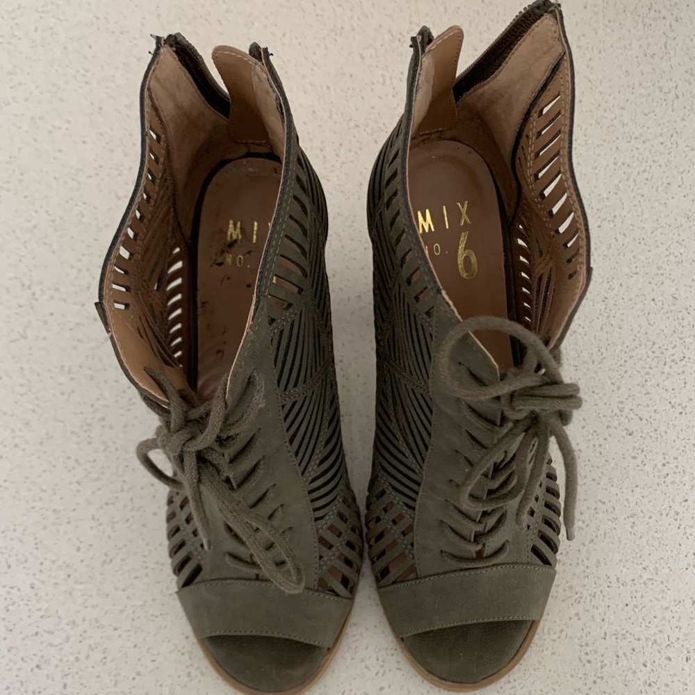 mix no. 6 heels